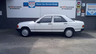 Mercedes 190-Serie 2.0 E AUT