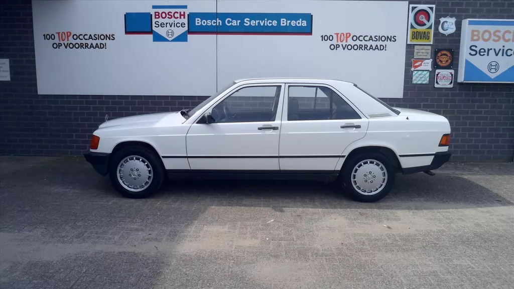 Mercedes 190-Serie 2.0 E AUT