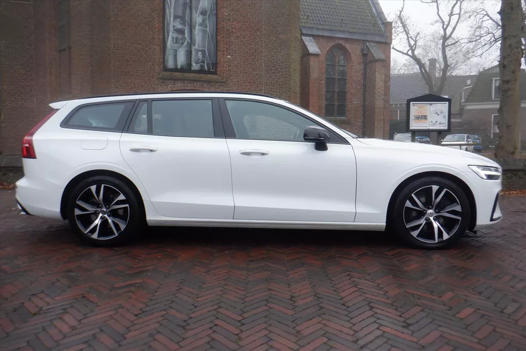 Volvo V60 T6 Twin Engine 350pk AWD Aut Plus Dark