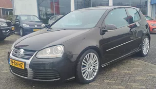 VOLKSWAGEN Golf 3.2 V6 184KW R32 3D 4M AUT