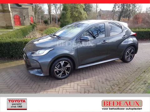TOYOTA Yaris 1.5 Hybrid 116pk CVT Dynamic + Comfort pakket / bij TOYOTA  specialist