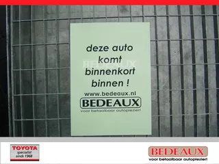 TOYOTA Yaris 1.5 Hybrid 100pk 5D CVT Bi-Tone YELLOW EDITION   / liefhebbersauto !