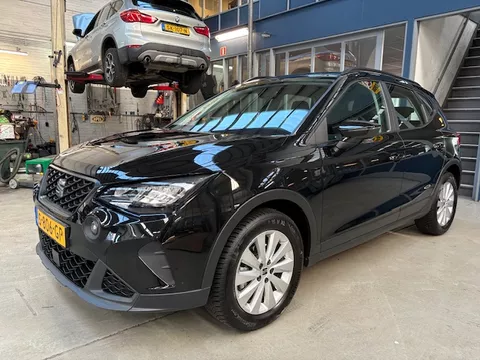 Seat Arona 1.0 TSI 95pk Style | Apple carplay / Android auto | Climate control | Parkeersensoren | Cruise control | All season banden | NAP | Rijklaar prijs!