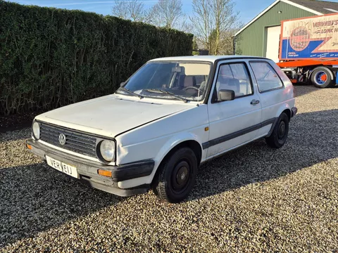 VOLKSWAGEN Golf 1.6 C 72PK | Motor loopt  niet stationair