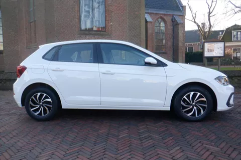 Volkswagen Polo 1.0 TSI 95pk Life PDC voor en achter -CARPLAY