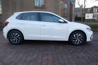 VOLKSWAGEN Polo 1.0 TSI 95pk Life PDC voor en achter -CARPLAY