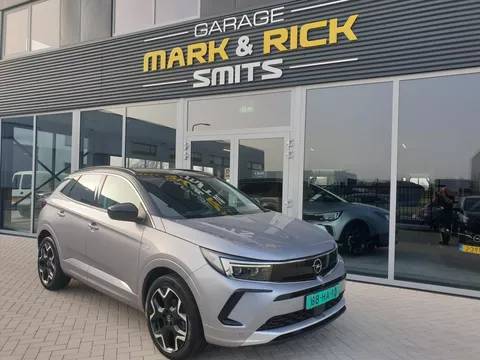 OPEL Grandland 1.2 Turbo 130pk S&S Aut Ultimate