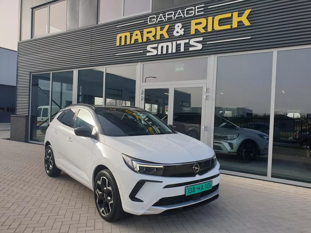 Opel Grandland 1.2 Turbo 130pk S&S Aut Ultimate