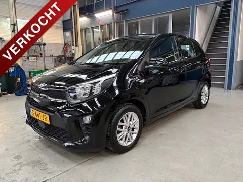 KIA Picanto 1.0 DPi AMT 67pk 4-zits DynamicLine  | Apple carplay / Android auto | Camera | Cruise control | All season banden | NAP | Rijklaar prijs!