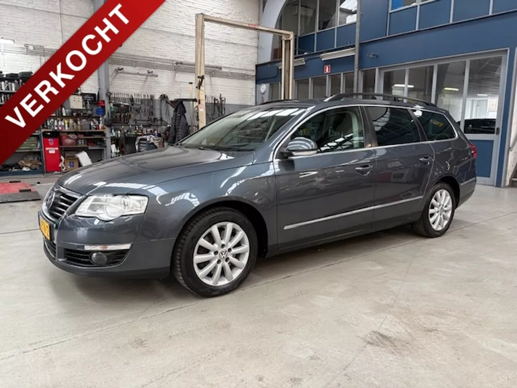 VOLKSWAGEN Passat 1.4 TSI BLUEMOTION 90KW Trendline | Bluetooth | Trekhaak | Cruise control |  Lm velgen | Pdc V+A | Rijklaar prijs!