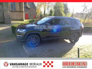 JEEP Compass 1.3T 4XE 240pk EAWD Aut S *plug-inn* bij Vakgarage®