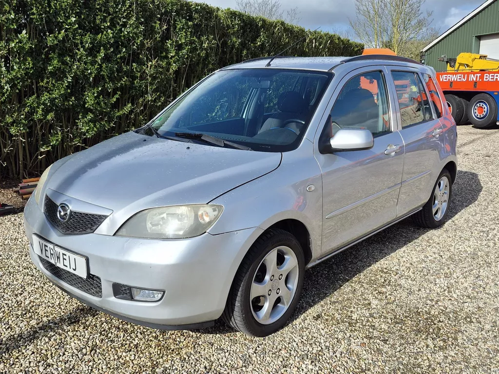 MAZDA 2 1.6 16V Sportive | Airco | CV | Trekhaak | LM Velgen