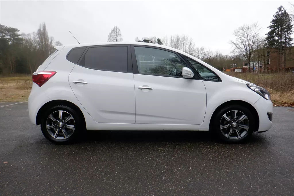 Hyundai IX20 1.6i 124pk AUT Go! 37.000 km !! CAMERA-STOELVERW.-BOVAG