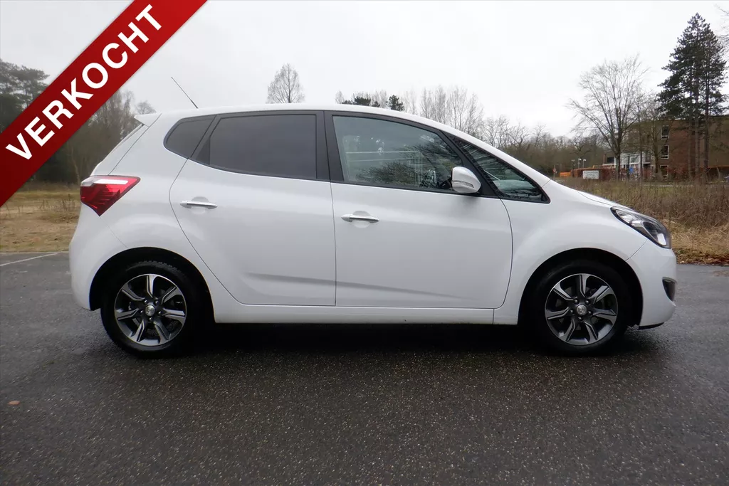 Hyundai IX20 1.6i 124pk AUT Go! 37.000 km !! CAMERA-STOELVERW.-BOVAG