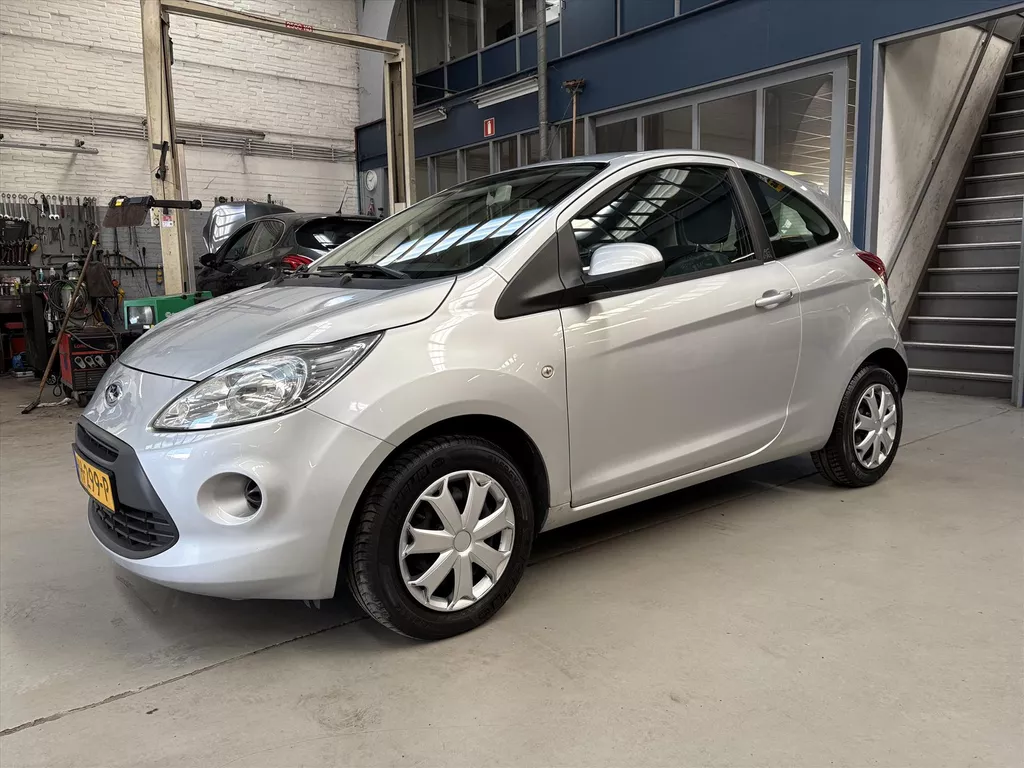 FORD Ka 1.2 69pk Style | Airco | Parkeersensoren | Elektrische ramen | NAP | Rijklaar prijs!