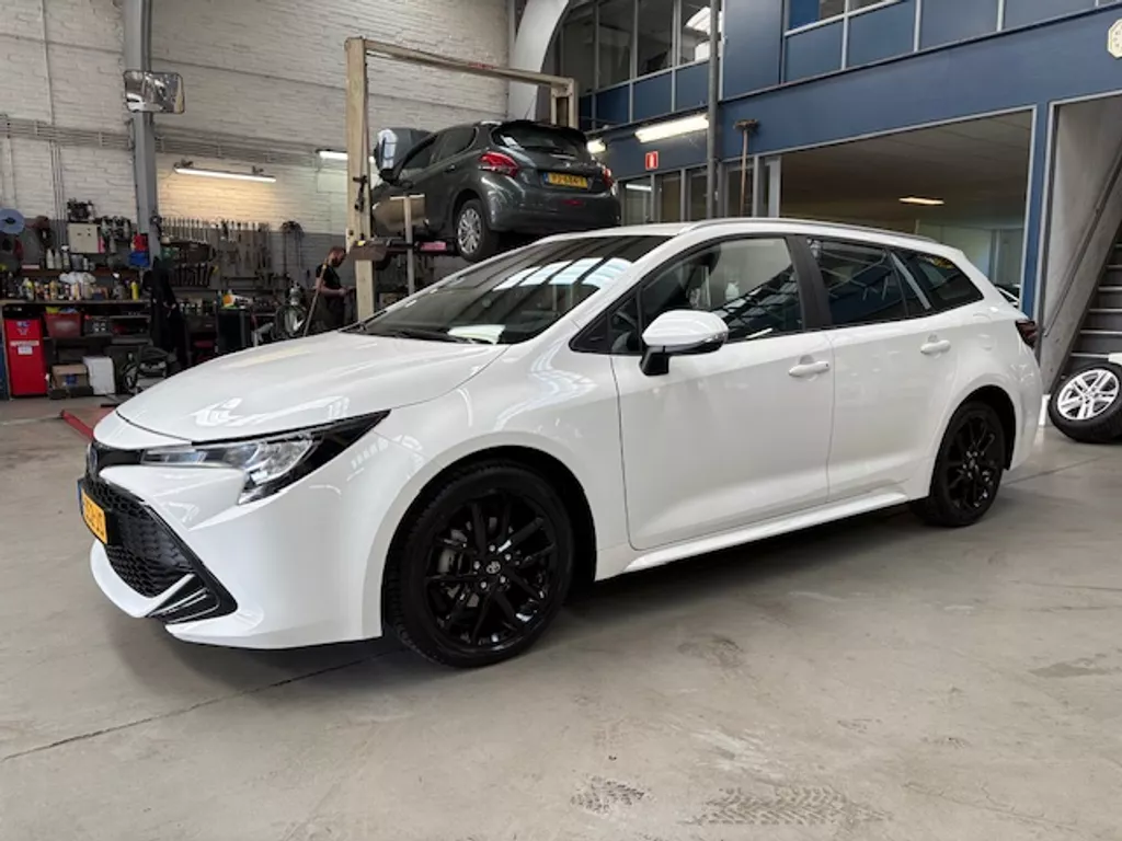 TOYOTA Corolla Touring Sports 1.8 Hybrid 122pk CVT Business
