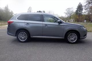 Mitsubishi Outlander 2.4 DOHC MIVEC PHEV 240pk 4WD Aut CAMERA-PDC-TREKHAAK-BOVAG