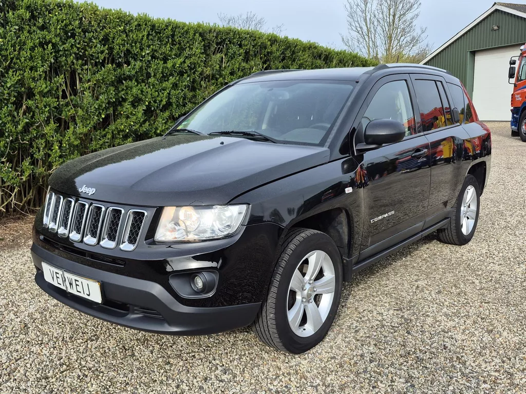 JEEP Compass 2.0 16v 2WD Sport | Trekhaak | LM | Stoelverwarming | Airco | Bluetooth