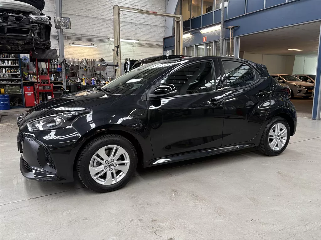 MAZDA 2 Hybrid 1.5 Hybrid 116pk 6AT Centre-line |  Apple carplay/ Andoid auto | Climate control | Stoelverwarming | Camera | All season banden | NAP | Rijklaar prijs