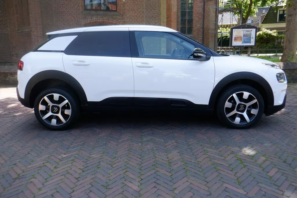Citroen C4 Cactus 1.2 PureTech 130pk S&amp;S EAT6 Shine 21.000 KM