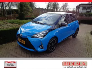 TOYOTA Yaris 1.5 Hybrid 100pk 5D CVT SkyBlue Edition, rijklaar met 12 mnd BOVAG  garantie , bij Toyota specialist