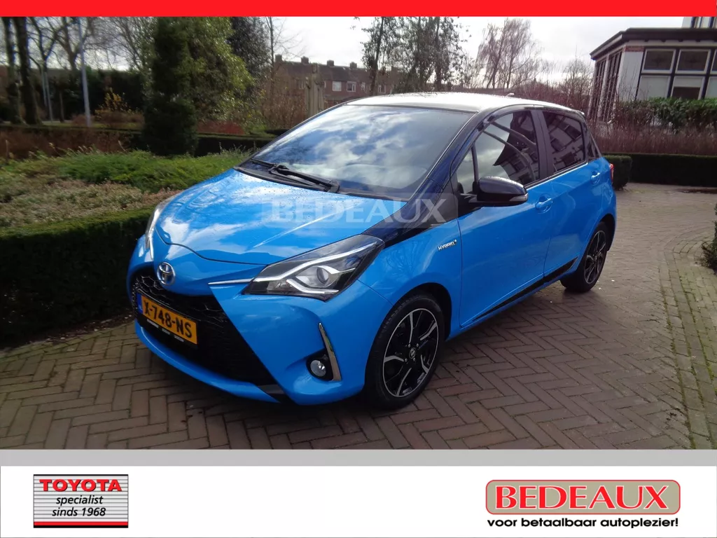 TOYOTA Yaris 1.5 Hybrid 100pk 5D CVT SkyBlue Edition, rijklaar met 12 mnd BOVAG  garantie , bij Toyota specialist