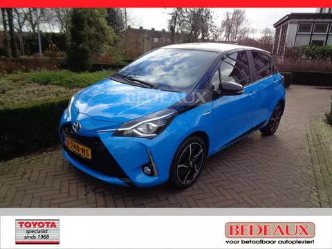 TOYOTA Yaris 1.5 Hybrid 100pk 5D CVT SkyBlue Edition, rijklaar met 12 mnd BOVAG  garantie , bij Toyota specialist