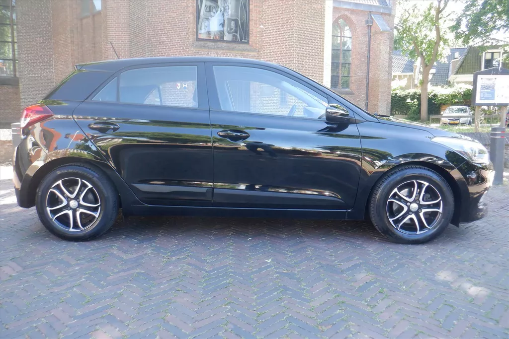 Hyundai I 20 1.0 T-GDI Blue 100PK Comfort + navigatie