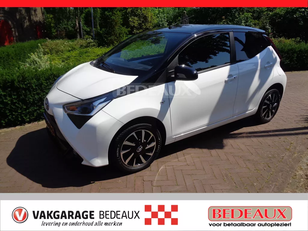 TOYOTA Aygo 1.0 VVT-i 72pk 5D x-clusiv Edition bij Toyota specialist.
