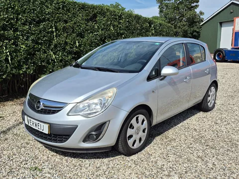 OPEL Corsa 1.2 16V 85pk 5drs Anniversary Edition | Cruise | Airco | CV