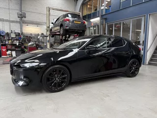 MAZDA 3 Hatchback Skyactiv-X 180pk Luxury | Leder + Memory seat | Stoel + Stuurverwarming | Afn. Trekhaak | Bose Sound | Navigatie | Camera | NAP | Rijklaar prijs!