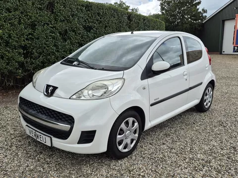 PEUGEOT 107 1.0 12V 5Drs | Airco | CV | Elek. Ramen