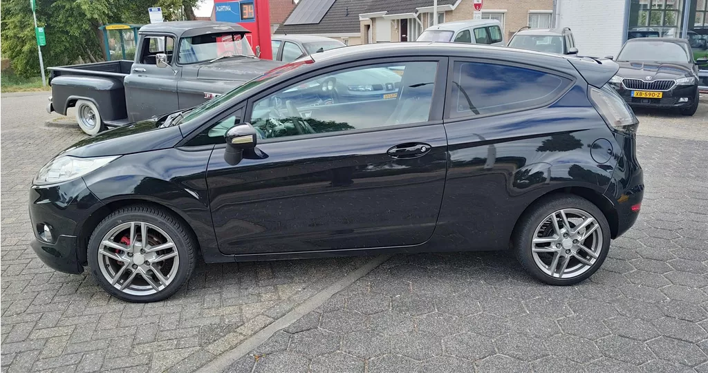 Ford Ford .