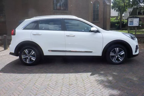Kia Niro 1.6 GDi PHEV 141pk DCT6 Dynamic-72.000 LM