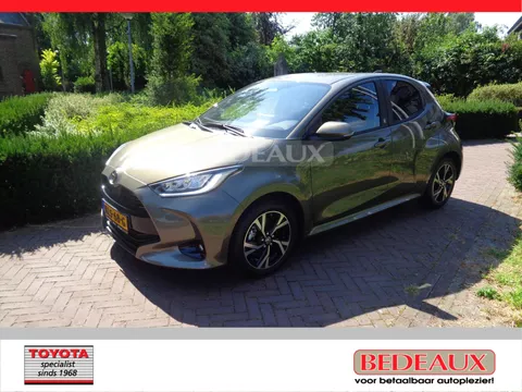 TOYOTA Yaris 1.5 Hybrid 115pk CVT Edition bij Toyota specialist