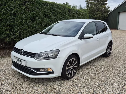VOLKSWAGEN Polo 1.4 TDI 90PK 5Drs Comfortline | Clima | Cruise | Navi | PDC | Privacy