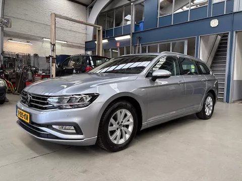VOLKSWAGEN Passat Variant 1.5 TSI 150pk DSG Business | Apple CarPlay / Android auto | Navigatie | Camera | Ergo comfort | Keyless | All season banden | NAP | Rijklaar prijs!