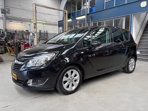 Opel Meriva 1.4 Turbo Ecotec 120pk Cosmo | *Nieuwe koppeling* | Navigatie | Airco | Cruise control | Pdc | All season banden | NAP | Rijklaar prijs!