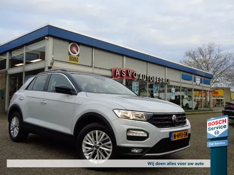 Volkswagen T-Roc TSI 110pk Style Navi Clima Trekhaak PDC NL-Auto