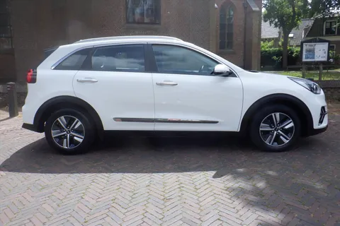 Kia Niro 1.6 GDi PHEV 141pk  Dynamic-72.000 LM