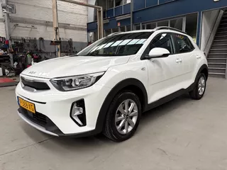 Kia Stonic 1.0 T-GDi 100pk DynamicLine | Apple carplay / Android auto | Camera | Lm velgen |  Cruise control  | NAP | Rijklaar prijs!
