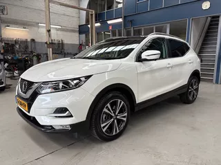Nissan Qashqai 1.3 DIG-T 140pk N-Connecta | Pearl white | Apple carplay | Navigatie | Panoramadak | 360* Camera | Cruise control | Pdc V+A | NAP | Rijklaar prijs!