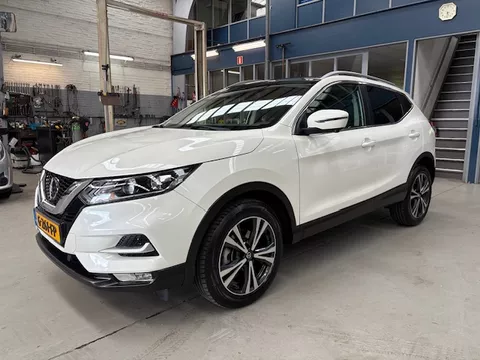 Nissan Qashqai 1.3 DIG-T 140pk N-Connecta | Pearl white | Apple carplay | Navigatie | Panoramadak | 360* Camera | Cruise control | Pdc V+A | NAP | Rijklaar prijs!
