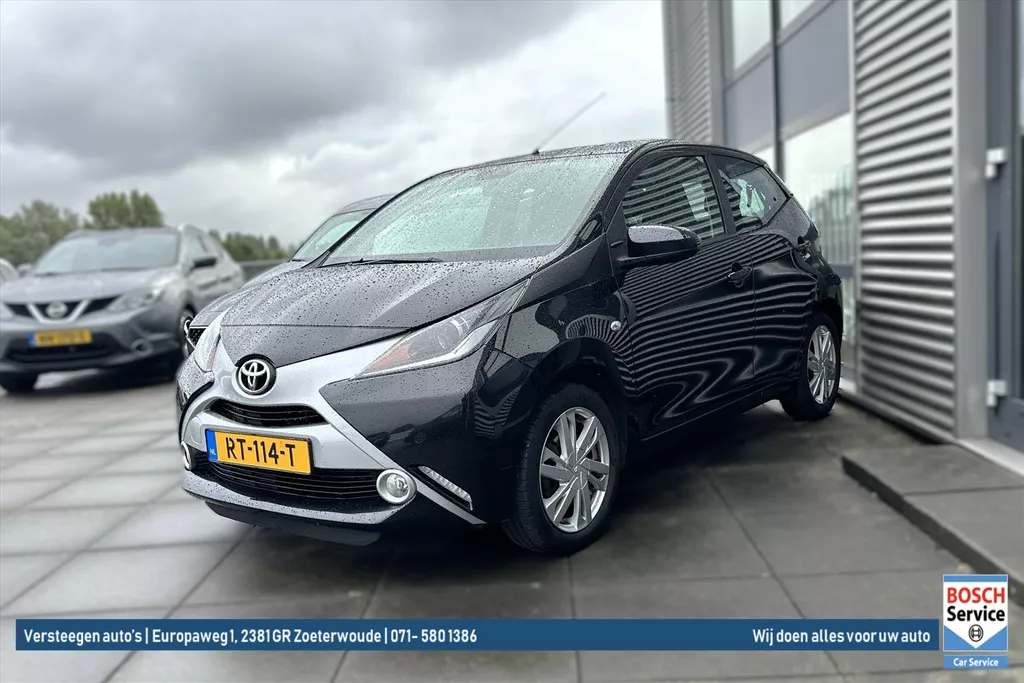 TOYOTA Aygo 1.0 VVT-i 69pk 5D x-clusiv