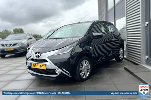 TOYOTA Aygo 1.0 VVT-i 69pk 5D x-clusiv