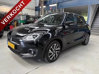 SUZUKI Swift 1.2 DualJet Smart Hybrid Style | Navigatie | Apple carplay/ Android auto | Stoelverw. | Climate control | All season banden | NAP | Rijklaar prijs!