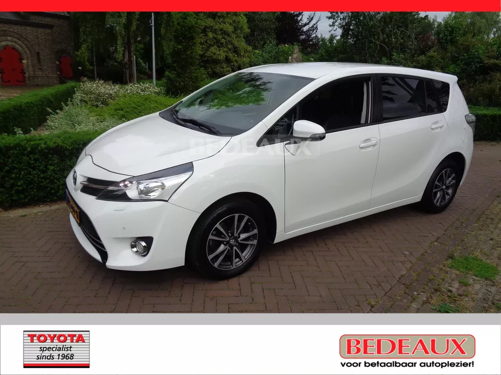 TOYOTA Verso 1.8 VVT-i 147pk (5P) Dynamic Business Edition bij Toyota specialist sinds 1968 , levering met 12 maanden Bovag garantie !