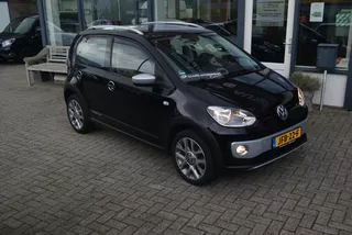 VOLKSWAGEN Up! 1.0 75PK 5D BMT Cross Up!