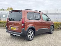 Peugeot Rifter 1.2 PureTech 130pk EAT8 GT-Line *automaat* Foto