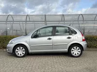 CITROEN C3 1.4i 16V 88pk SENSODRIVE Foto